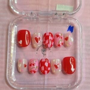 Heart Design Red and Pink Press-On Nails